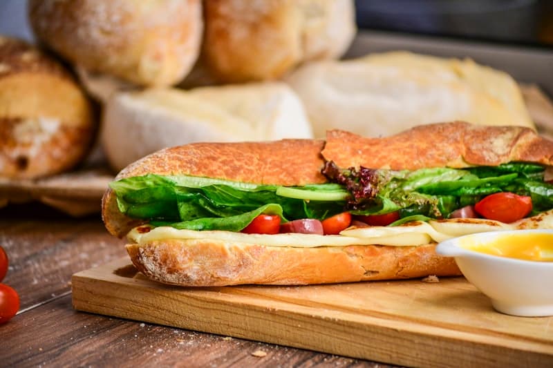 Boxed sandwich and salad catering for professional events