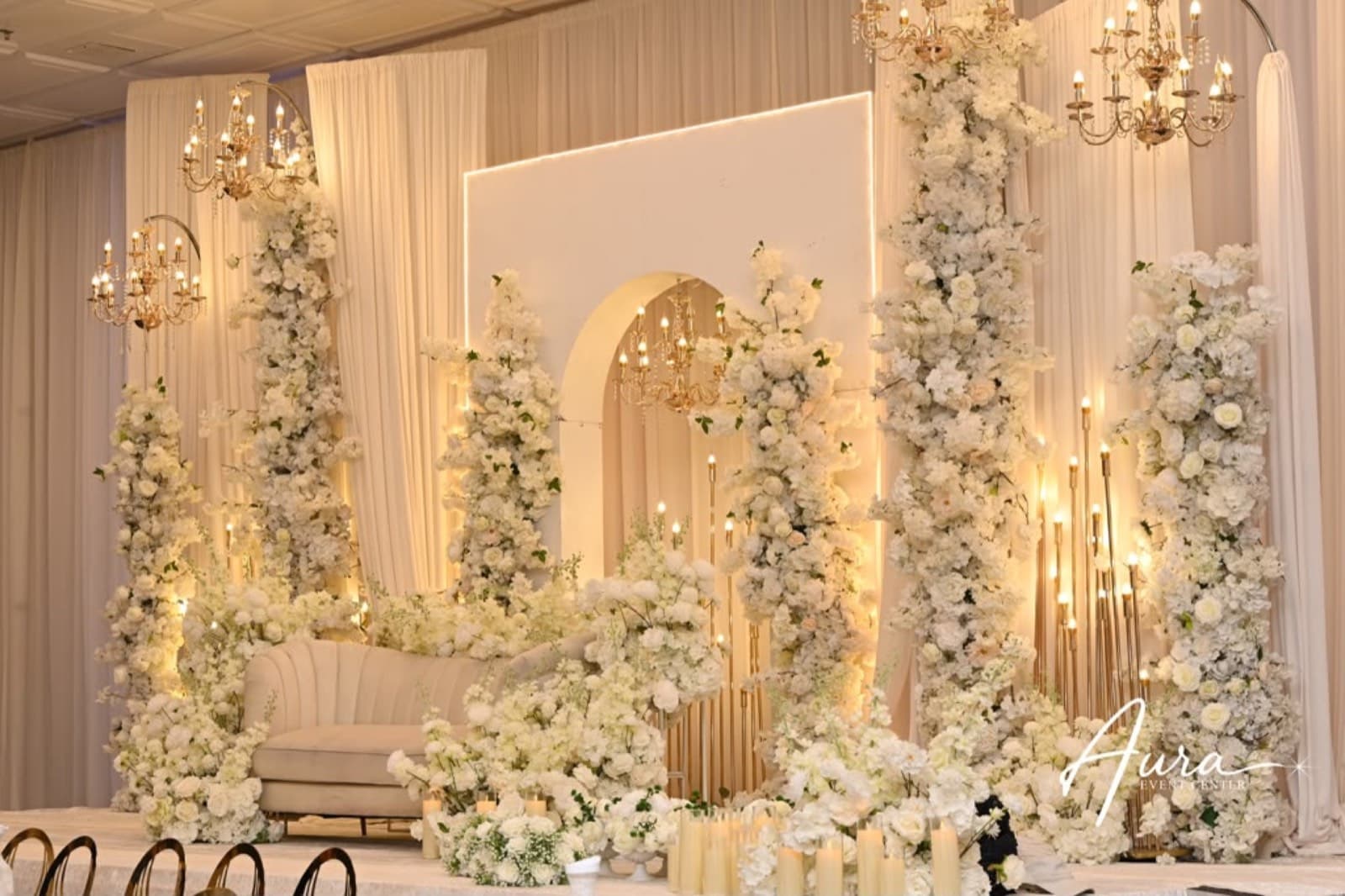 Grand Floral Arch